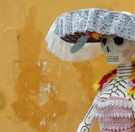 मैक्सिकन राष्ट्रीय अवकाश डिया डे लॉस मुर्टोस (मृतकों का दिन) मैक्सिकन मौत के मुखौटे