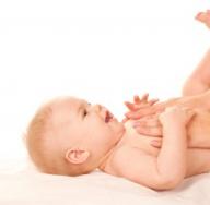 Taastav massaaž väikelastele ja vastsündinutele Jalamassaaž 2-kuusele beebile