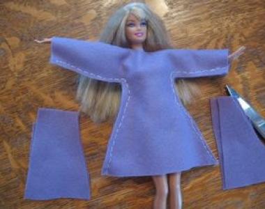 Kuidas oma kätega Barbie ja Monster High nukkudele riideid õmmelda: mustrid, diagrammid, fotod